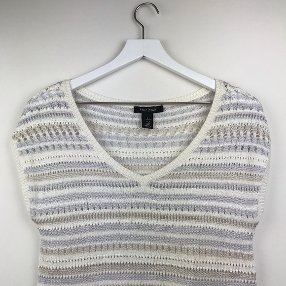 WHBM Short Sleeve Stitchy V-Neck Pullover - Picture 6 of 12